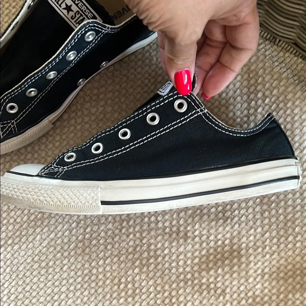 Converse Black and White Chuck Taylor Sneakers size 2 GUC